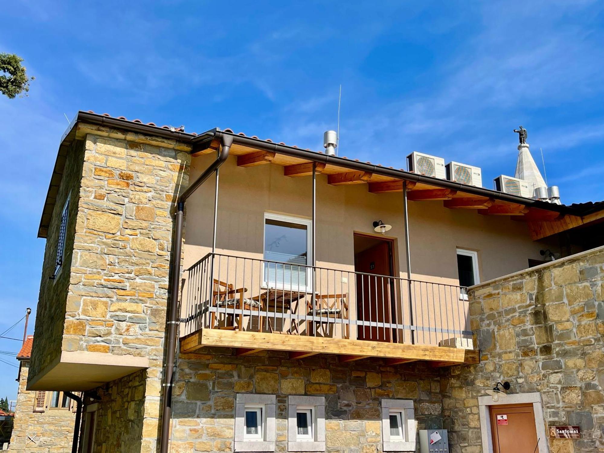 Santomas Apartments Šmarje المظهر الخارجي الصورة