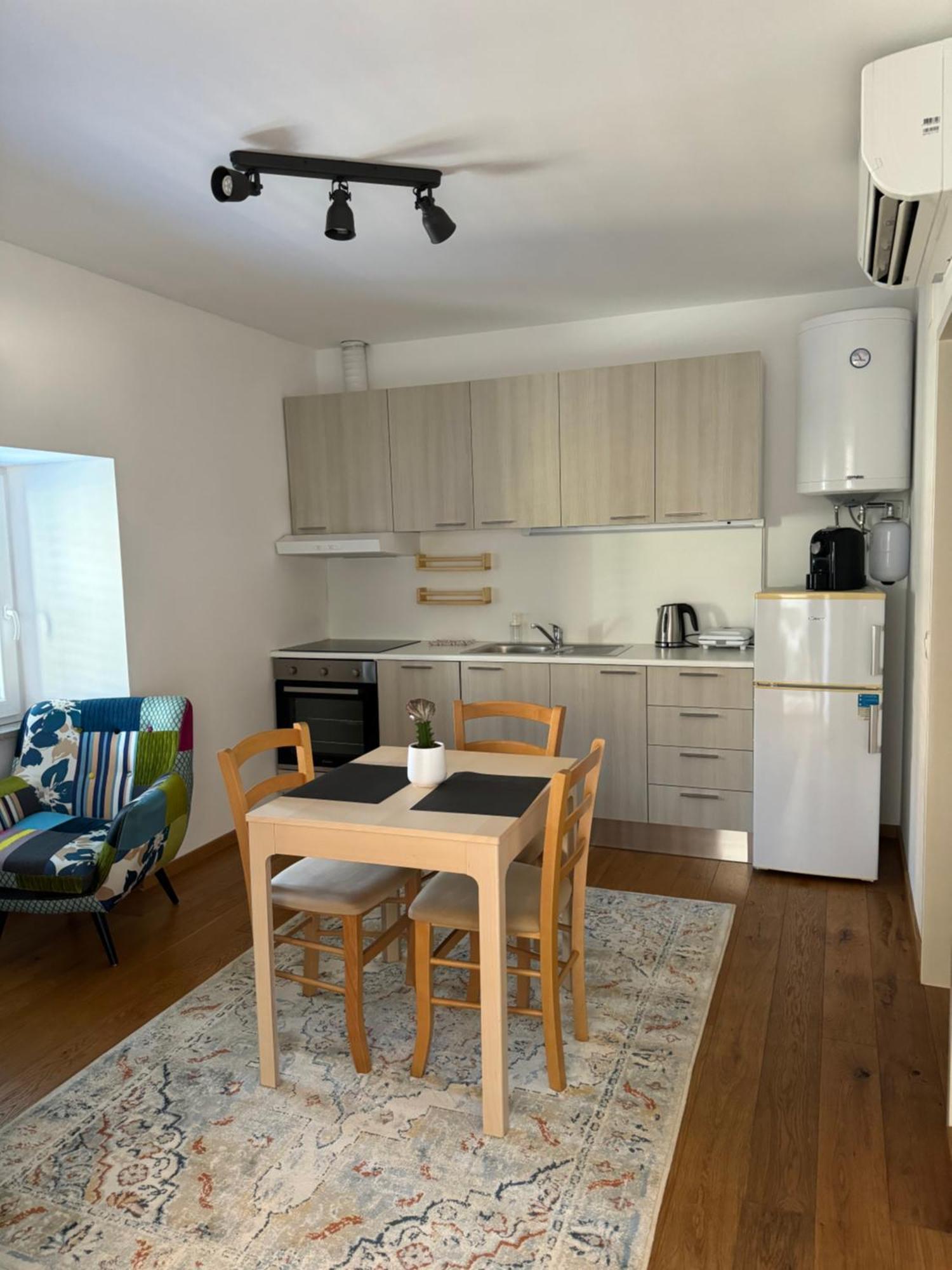 Santomas Apartments Šmarje المظهر الخارجي الصورة